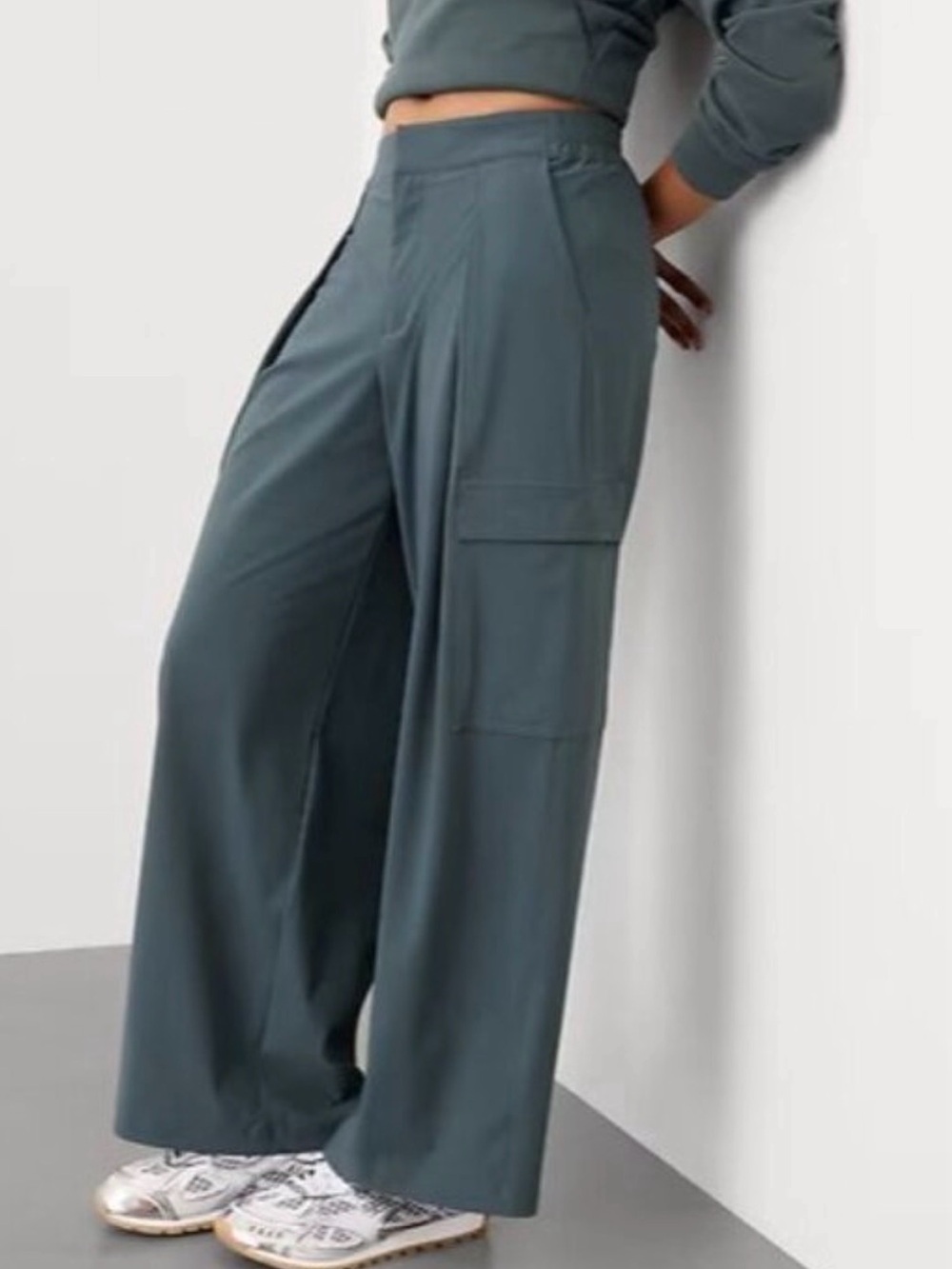 ATHLETA PINNACLE CARGO TROUSER Wide Leg Cargo Pants in Eden NWT